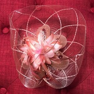 Peach fascinator with clip